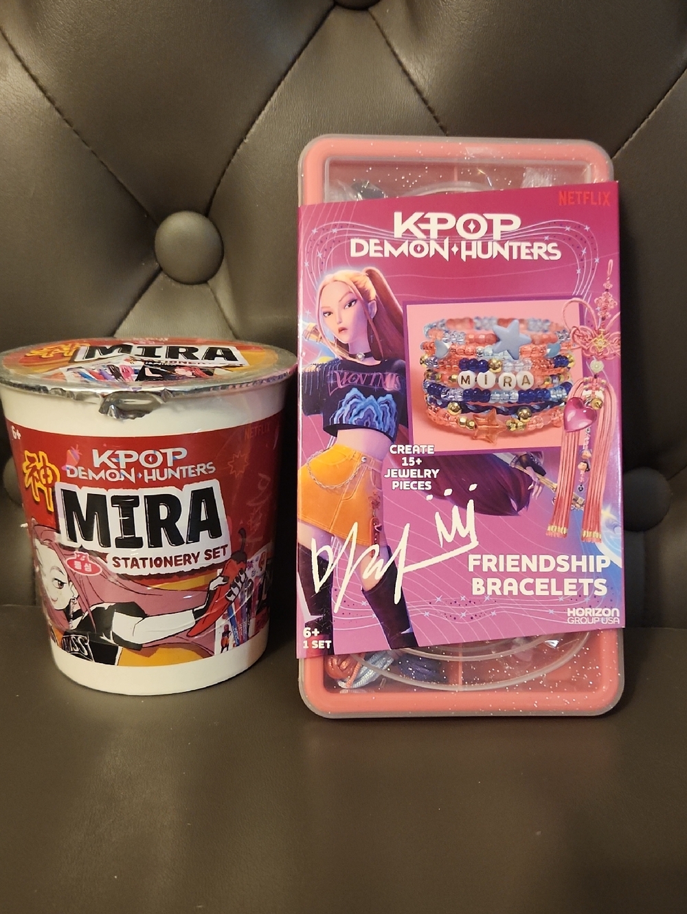 K-POP Demon Hunters~ Mira's Friendship Bracelet & Stationery Set ~ NIB